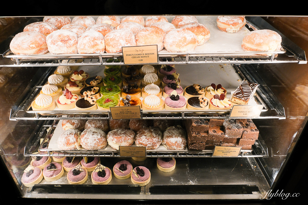 紐西蘭南島｜Fergbaker．皇后鎮漢堡老闆開的，香草奶油甜甜圈一定要吃 @飛天璇的口袋