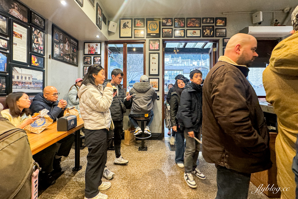 紐西蘭南島｜Fergburger．CNN評為全世界最好吃的漢堡，紐西蘭皇后鎮必吃美食推薦 @飛天璇的口袋