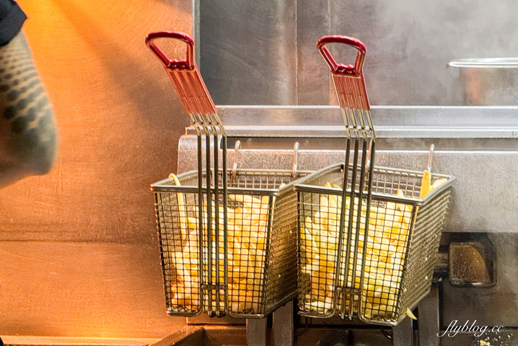 紐西蘭南島|Fergburger.CNN評為全世界最好吃的漢堡,紐西蘭皇后鎮必吃美食推薦 @飛天璇的口袋 紐西蘭南島|Fergburger.CNN評為全世界最好吃的漢堡,紐西蘭皇后鎮必吃美食推薦 @飛天璇的口袋