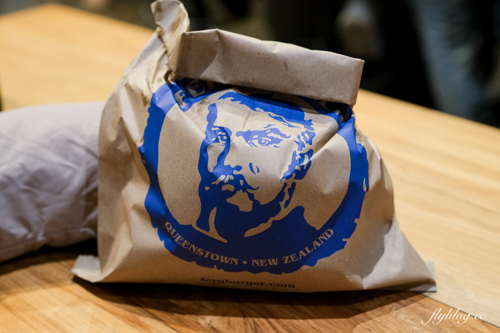 紐西蘭南島｜Fergburger．CNN評為全世界最好吃的漢堡，紐西蘭皇后鎮必吃美食推薦 @飛天璇的口袋