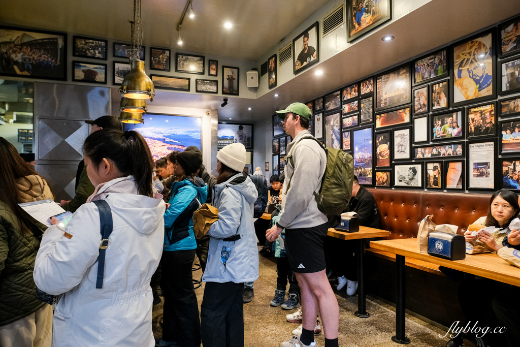 紐西蘭南島｜Fergburger．CNN評為全世界最好吃的漢堡，紐西蘭皇后鎮必吃美食推薦 @飛天璇的口袋