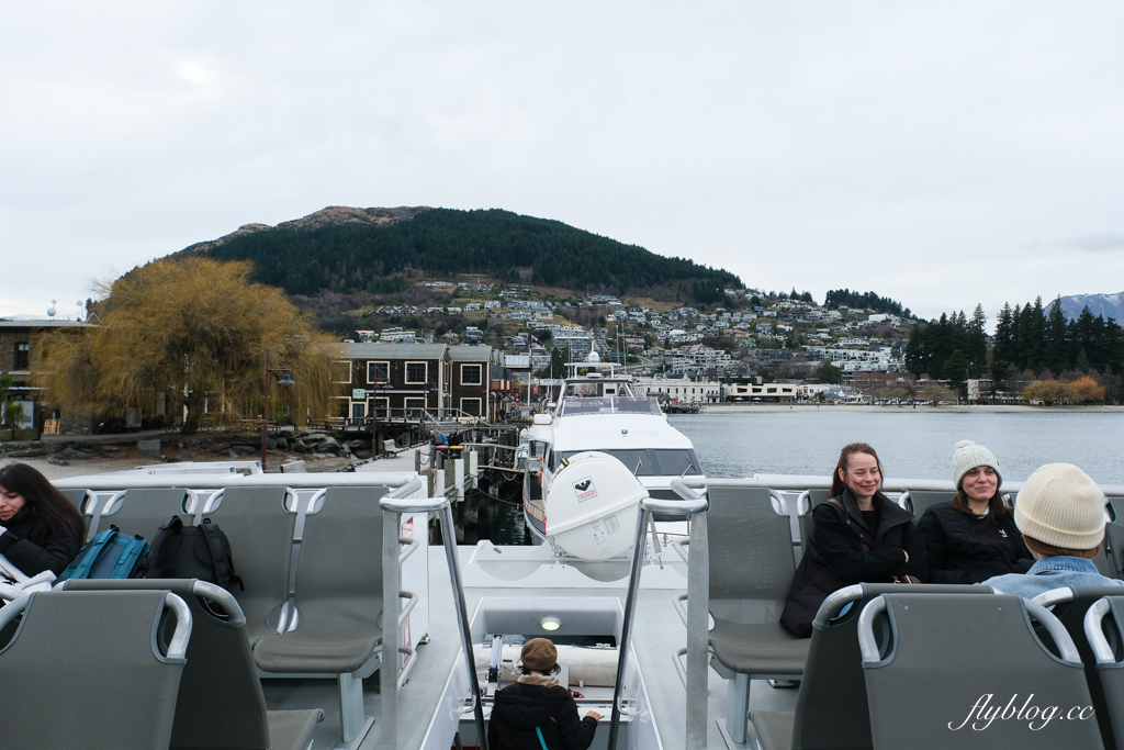 紐西蘭南島｜TSS 恩斯羅號蒸汽船遊船．瓦爾特峰BBQ百匯吃到飽，一飽皇后鎮瓦卡蒂普湖之美 @飛天璇的口袋