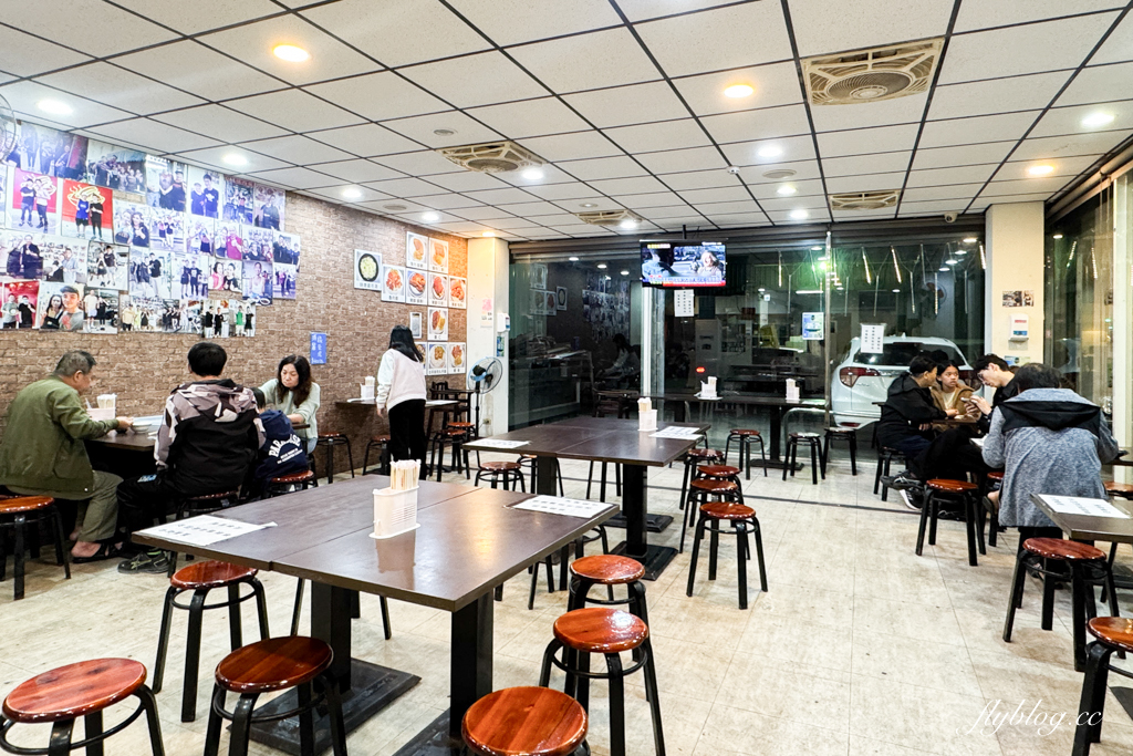 台中北屯｜南屯蕭爌肉飯．台中最多爌肉飯連鎖店，阮經天和多位名人都來朝聖 @飛天璇的口袋