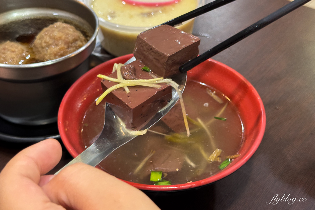 台中北屯｜南屯蕭爌肉飯．台中最多爌肉飯連鎖店，阮經天和多位名人都來朝聖 @飛天璇的口袋