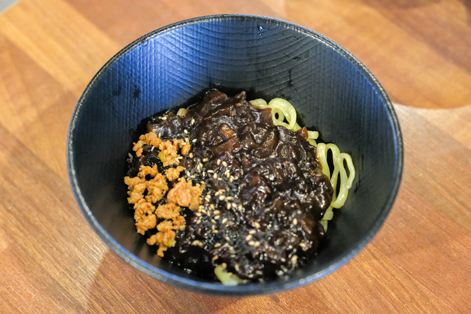 韓國釜山｜紅油短南浦洞總店．南浦洞人氣中華料理，必點人氣酢醬麵，免費飲料喝到飽 @飛天璇的口袋