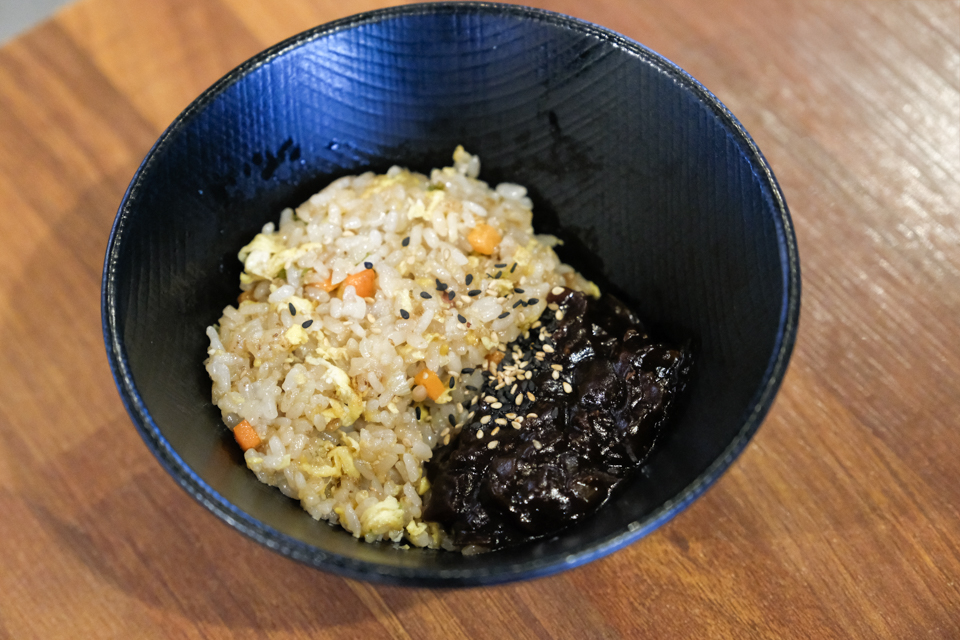 韓國釜山｜紅油短南浦洞總店．南浦洞人氣中華料理，必點人氣酢醬麵，免費飲料喝到飽 @飛天璇的口袋