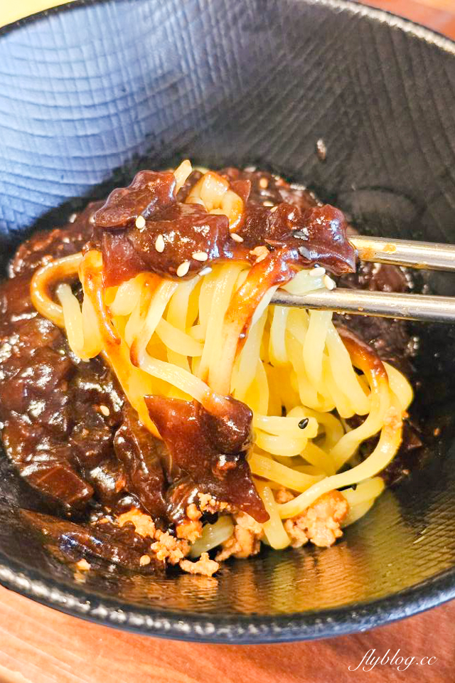 韓國釜山｜紅油短南浦洞總店．南浦洞人氣中華料理，必點人氣酢醬麵，免費飲料喝到飽 @飛天璇的口袋