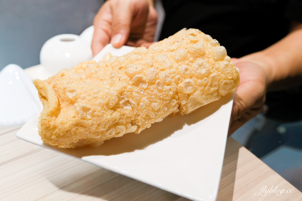 台中北屯｜老沙茶潮汕火鍋．食材有水準價位偏高，海鮮和肉品都很新鮮 @飛天璇的口袋