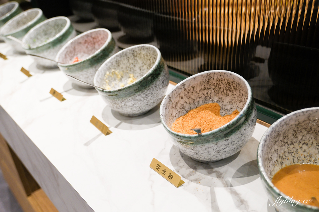 台中北屯｜老沙茶潮汕火鍋．食材有水準價位偏高，海鮮和肉品都很新鮮 @飛天璇的口袋