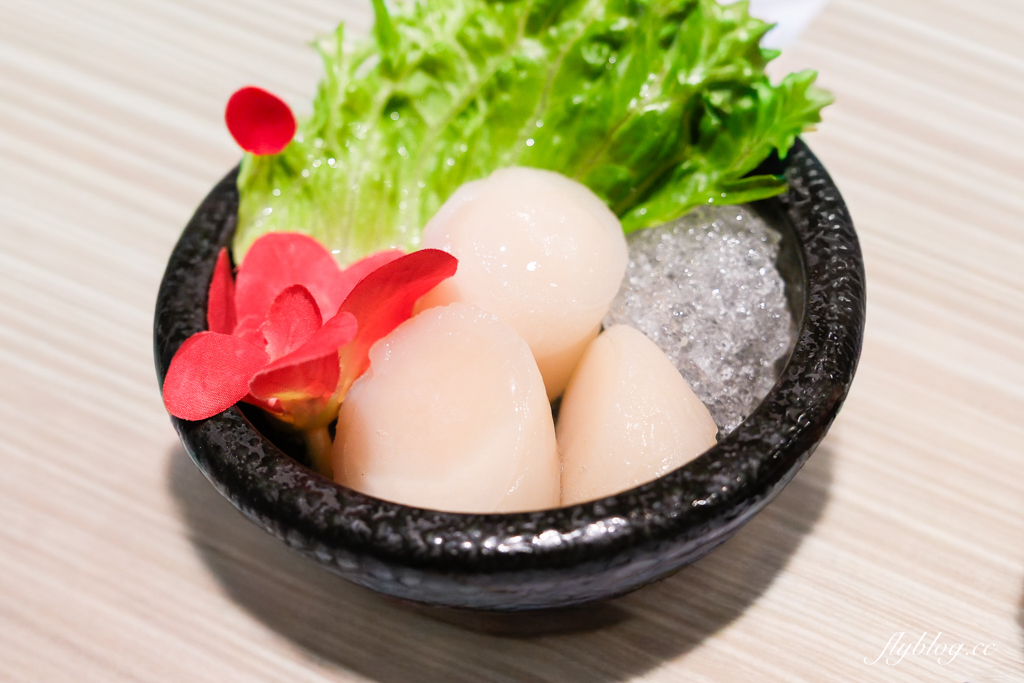 台中北屯｜老沙茶潮汕火鍋．食材有水準價位偏高，海鮮和肉品都很新鮮 @飛天璇的口袋