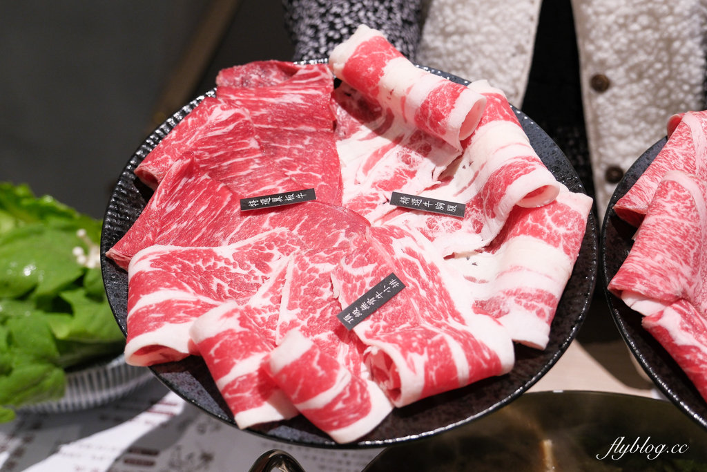 台中北屯｜老沙茶潮汕火鍋．食材有水準價位偏高，海鮮和肉品都很新鮮 @飛天璇的口袋