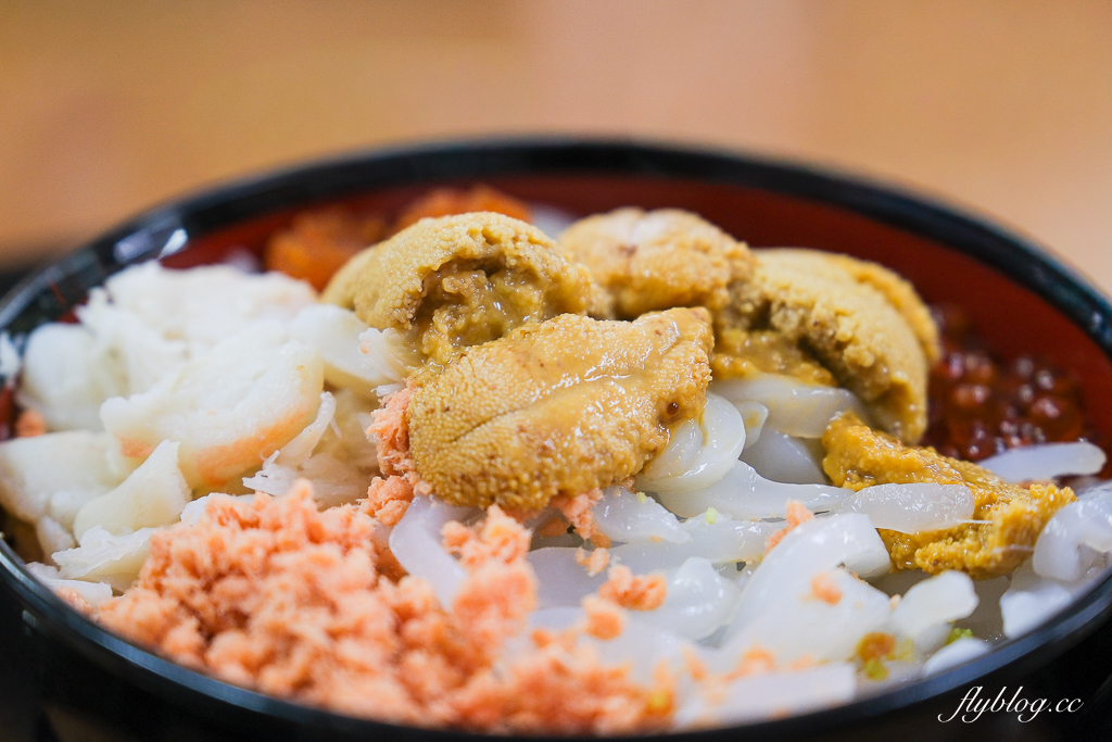日本北海道｜樺太食堂．稚內夏季限定美食，好吃又大碗的海膽丼飯 @飛天璇的口袋