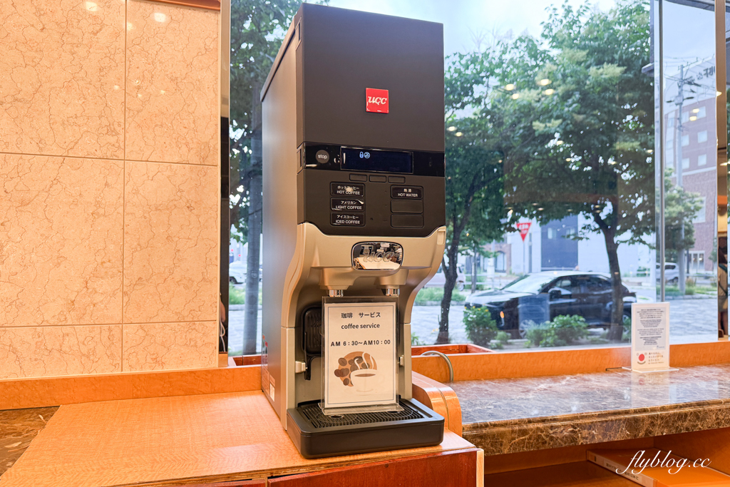 日本北海道｜東橫INN 北海道旭川站東口．旭川車站步行5分鐘，對面就是租車公司 @飛天璇的口袋