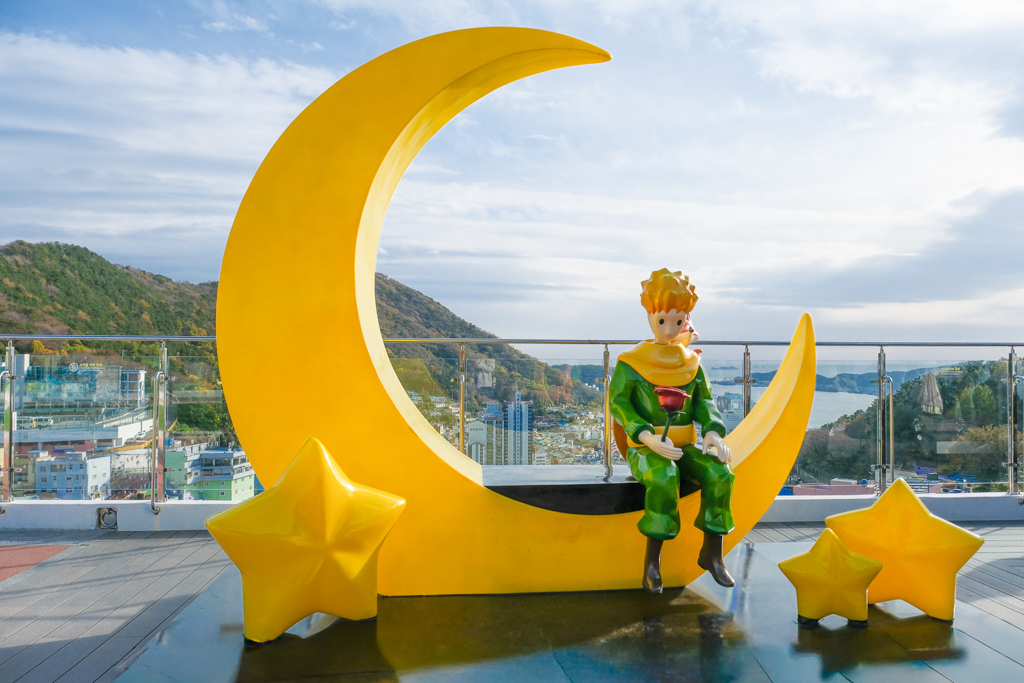 韓國釜山｜甘川洞文化村．充滿小王子的童話景點，交通方式與熱門拍照點 @飛天璇的口袋