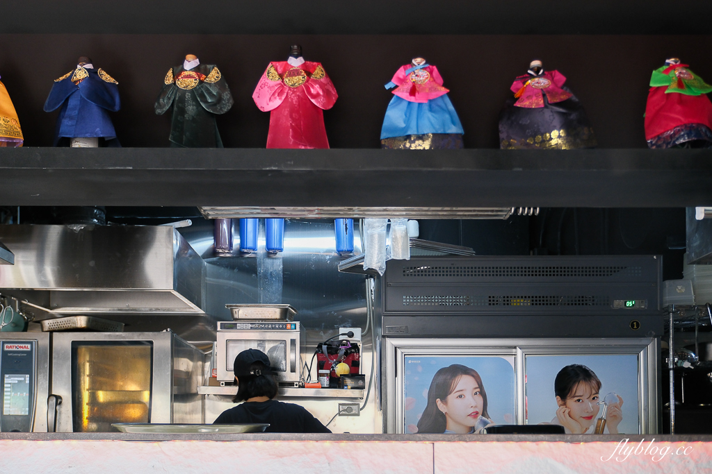 台中西區|聖水洞水芹燒酒屋.台中第一間水芹料理餐廳,很有韓國街頭餐廳氛圍感 @飛天璇的口袋 台中西區|聖水洞水芹燒酒屋.台中第一間水芹料理餐廳,很有韓國街頭餐廳氛圍感 @飛天璇的口袋