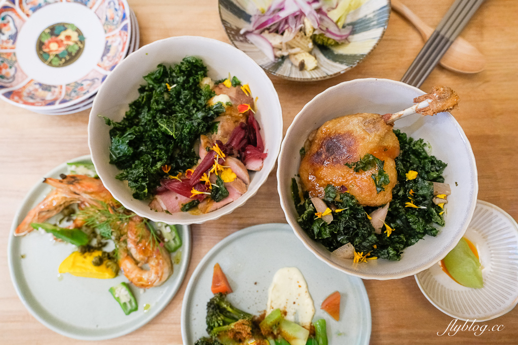 如邑堂餅家｜連續5屆全國太陽餅冠軍，餡金流蛋黃酥兩種吃法 @飛天璇的口袋