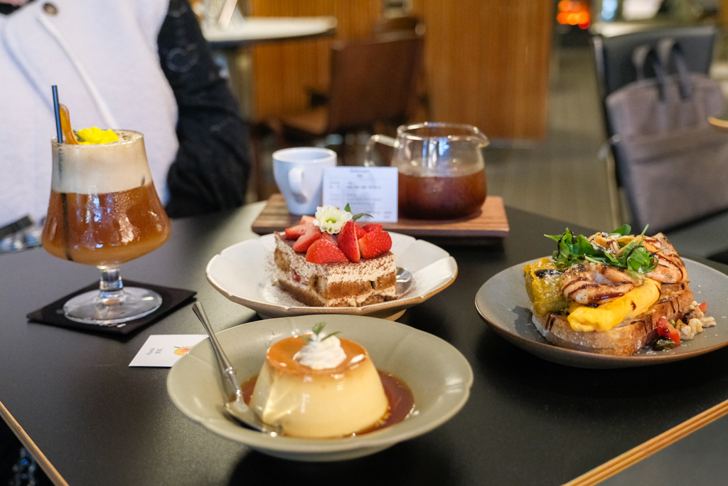 桃園大園｜桃園機場一日遊．出發吧！貴賓室美食x免稅店採購x機場總導覽 @飛天璇的口袋