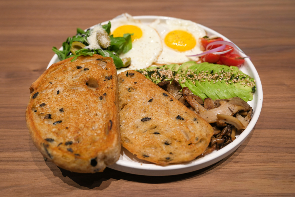 台中西屯｜PRESERVE 台中惠中店．Miacucina旗下早午餐，蔬食餐廳也是麵包店 @飛天璇的口袋