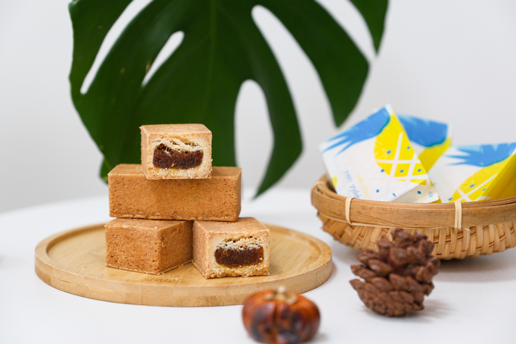 【2026台中年節禮盒】松鼠私藏甜點．台灣專屬的純土鳳梨酥美味，北海道風情的萊姆葡萄夾心餅乾 @飛天璇的口袋