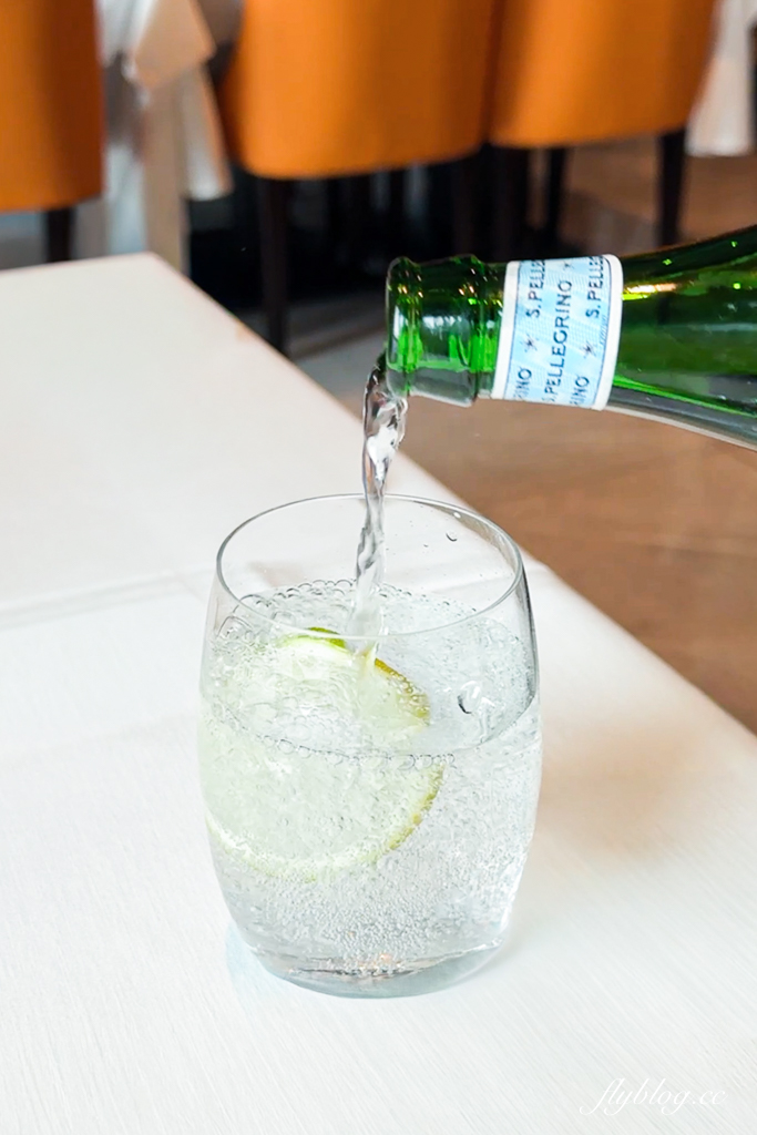 台中西屯｜雅室牛排 台中七期店．30年老字號牛排餐廳，商業午餐680元起 @飛天璇的口袋