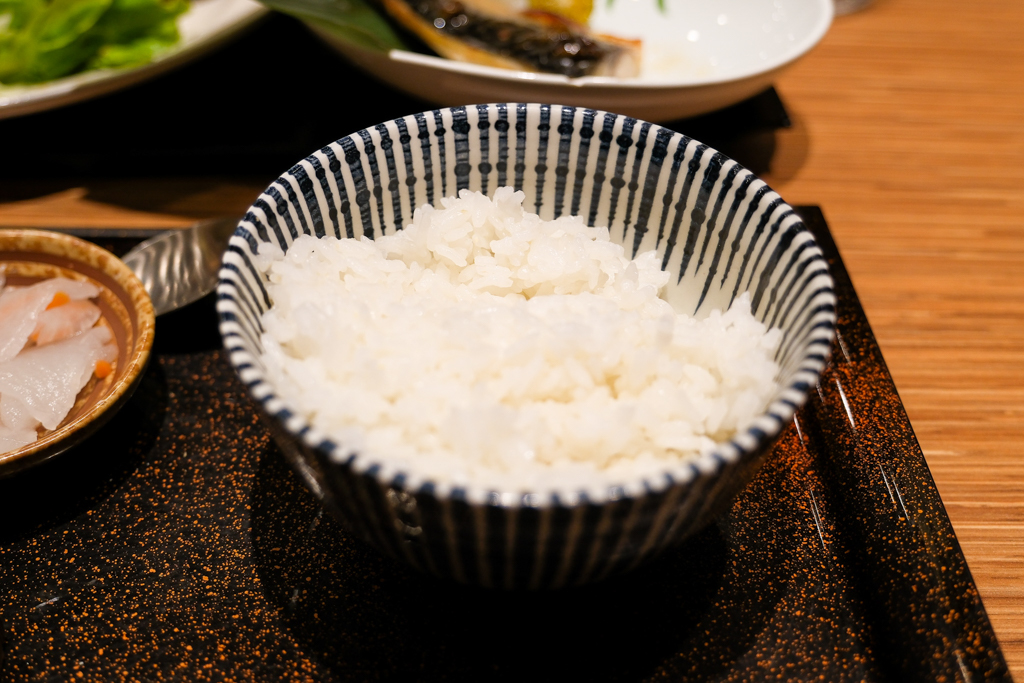 台中東區｜彌生軒．傳承日本一湯三菜文化，白飯湯品配菜免費續，台中Lalaport北棟5樓 @飛天璇的口袋