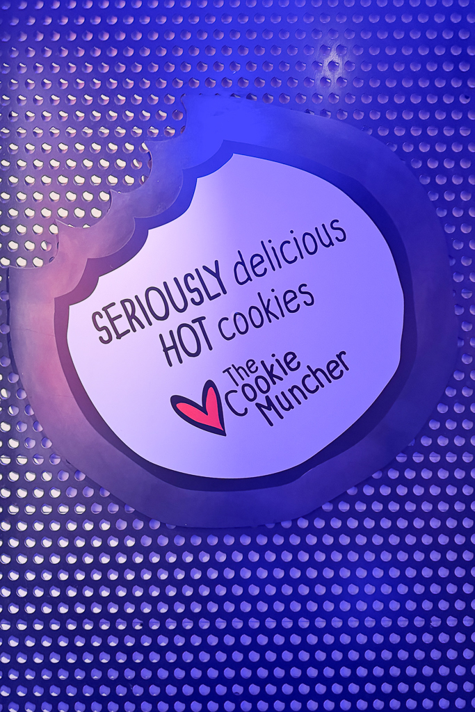 紐西蘭南島｜Cookie Time．皇后鎮必吃美食，晚上6~7點軟餅乾買一送一 @飛天璇的口袋