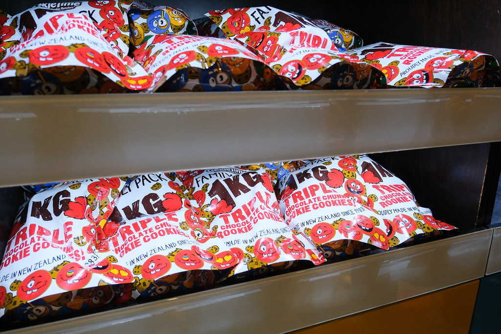 紐西蘭南島｜Cookie Time．皇后鎮必吃美食，晚上6~7點軟餅乾買一送一 @飛天璇的口袋