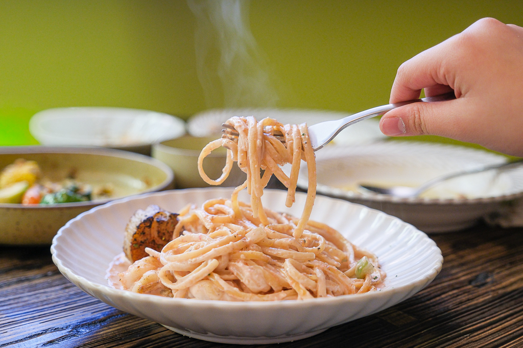 台中西區｜吃。東西．台中高評價義大利麵，一天只營業5個小時 @飛天璇的口袋