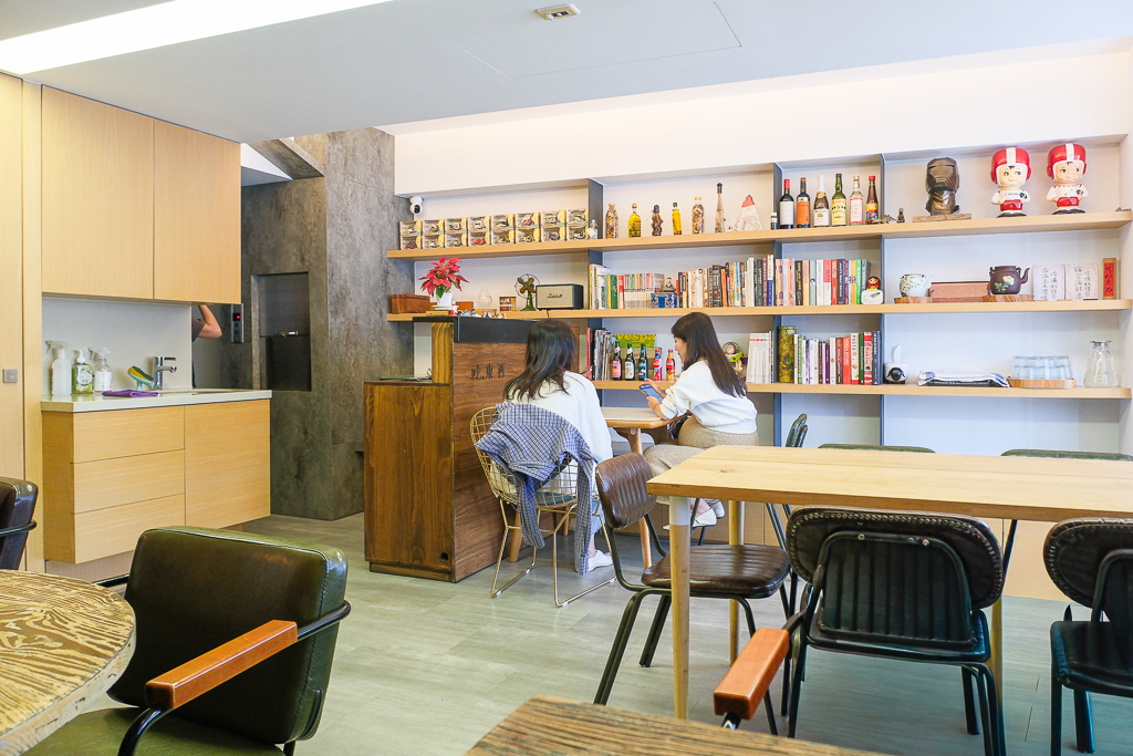 台中西區｜吃。東西．台中高評價義大利麵，一天只營業5個小時 @飛天璇的口袋