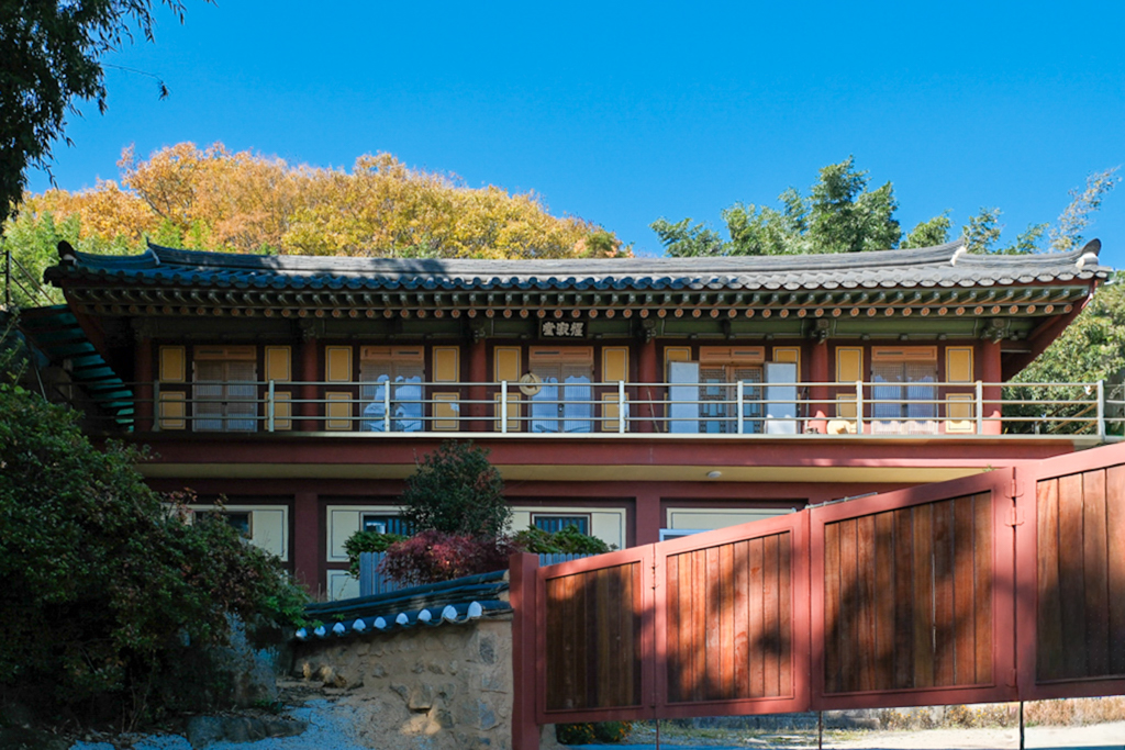 韓國釜山｜梵魚寺．釜山超美賞楓景點，韓國美麗小路之稱 @飛天璇的口袋