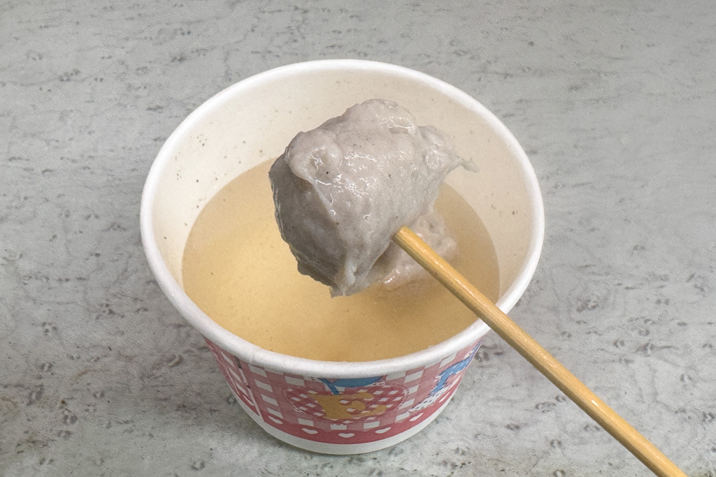 台中北屯｜大坑九號步道魚丸伯．魚丸湯一碗10元，免費加湯超佛心 @飛天璇的口袋