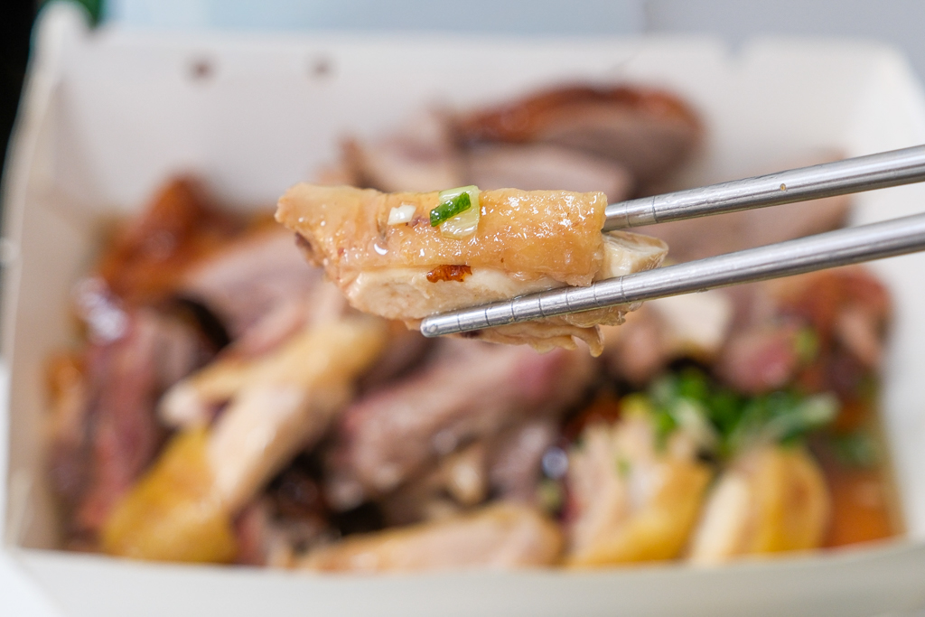 台中北區｜香港鴻興燒臘快餐．老闆是道地香港人，永興街上的排隊便當 @飛天璇的口袋