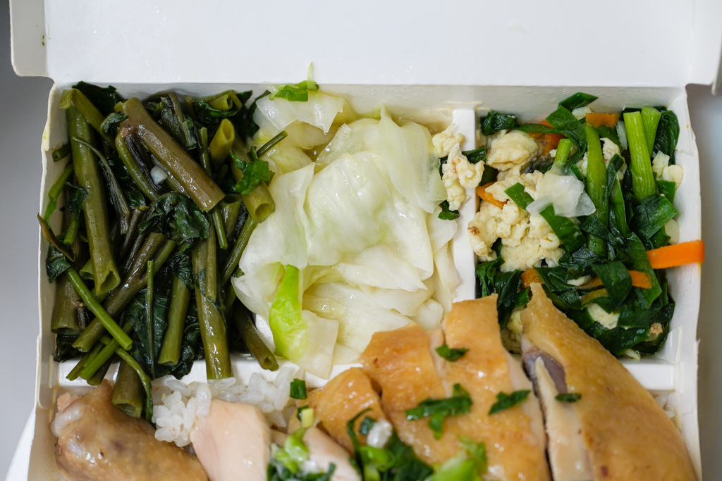 台中北區｜香港鴻興燒臘快餐．老闆是道地香港人，永興街上的排隊便當 @飛天璇的口袋