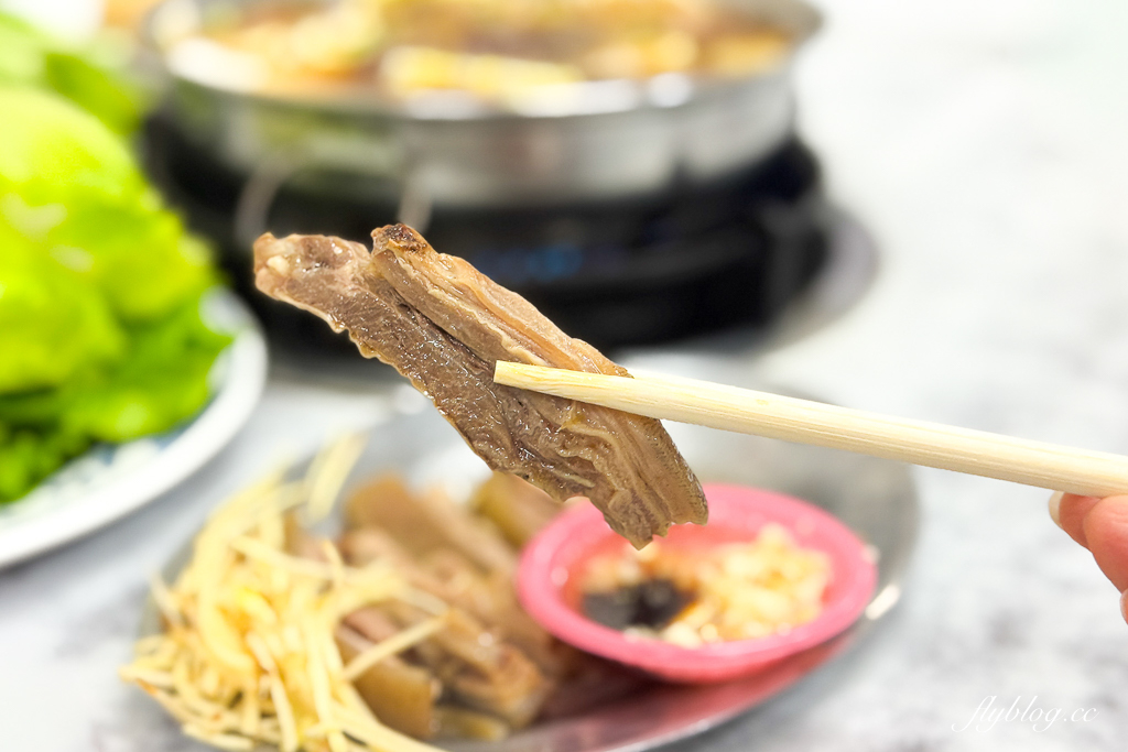 台中西區｜呂記岡山羊肉爐．台中公益路40年老字號，快炒類也很好吃 @飛天璇的口袋