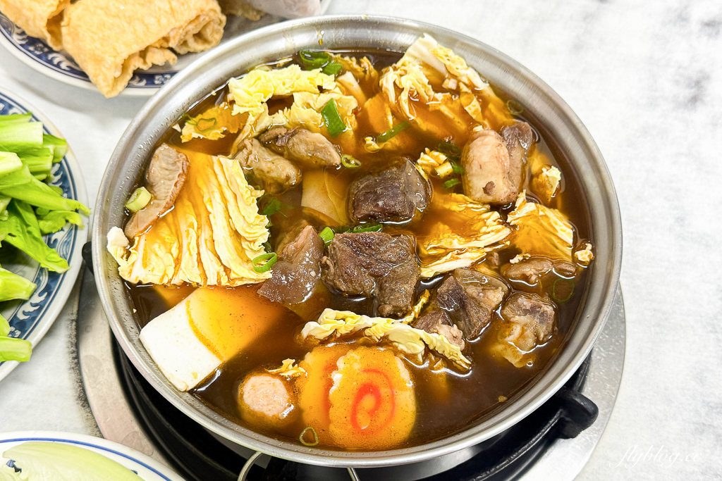 台中西區｜呂記岡山羊肉爐．台中公益路40年老字號，快炒類也很好吃 @飛天璇的口袋