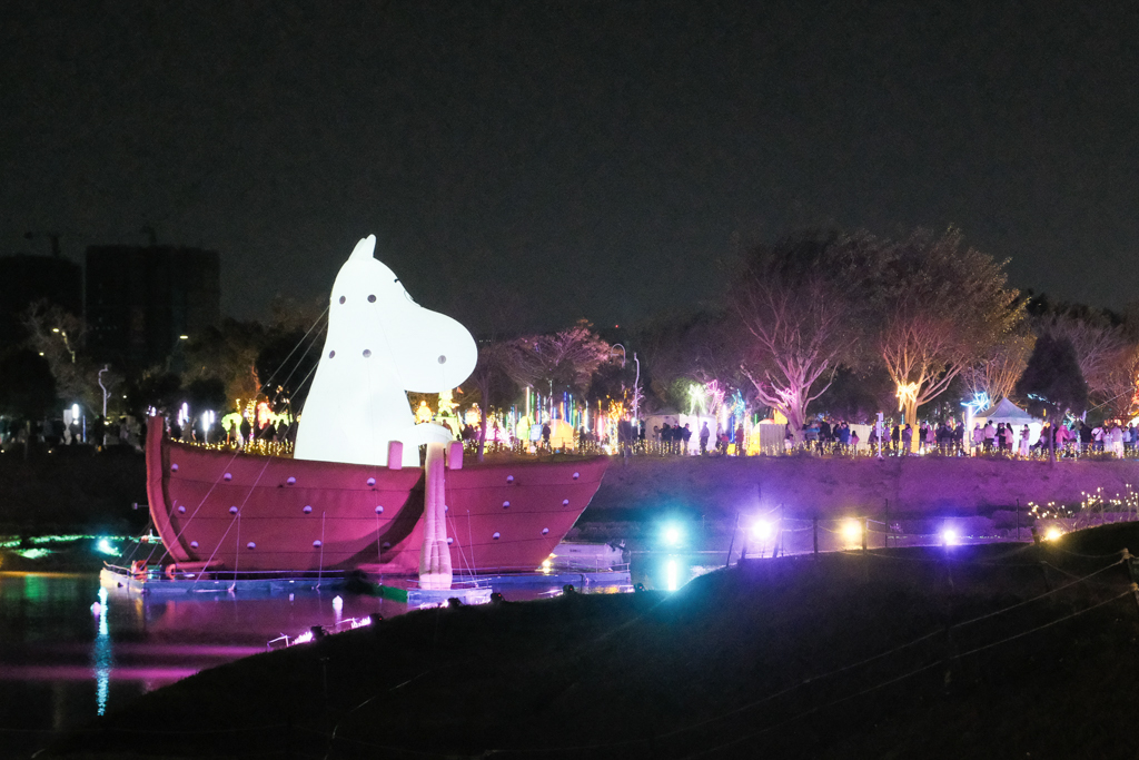 【2026台中燈會】幸福蜜馬 臺中 MOOMIN ON！超可愛嚕嚕米現身中央公園，展出期間、交通方式、必7大主題介紹 @飛天璇的口袋