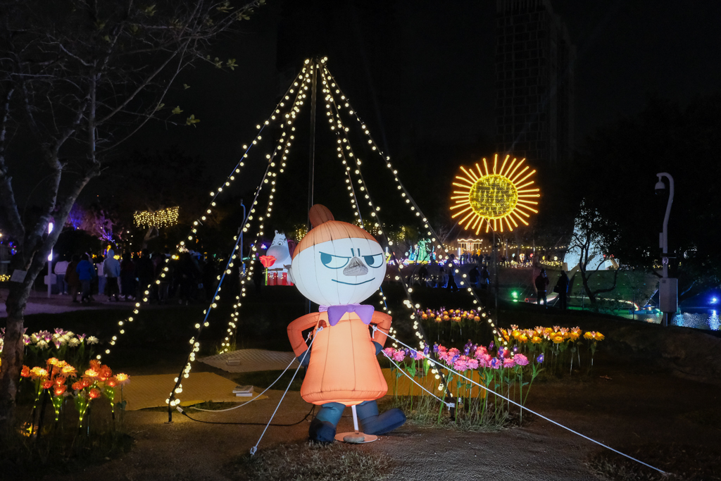 【2026台中燈會】幸福蜜馬 臺中 MOOMIN ON！超可愛嚕嚕米現身中央公園，展出期間、交通方式、必7大主題介紹 @飛天璇的口袋