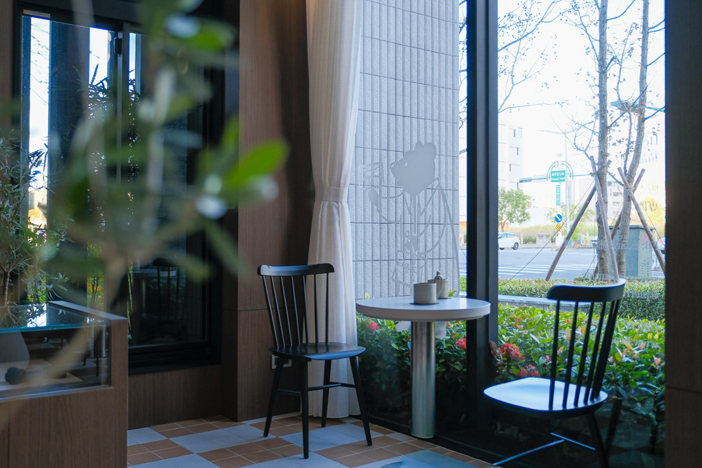 台中北屯｜Pierre Bear Cafe & Select．台中北歐風咖啡館，結合精品選物店 @飛天璇的口袋