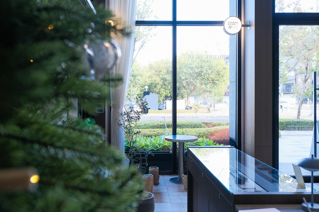 台中北屯｜Pierre Bear Cafe & Select．台中北歐風咖啡館，結合精品選物店 @飛天璇的口袋