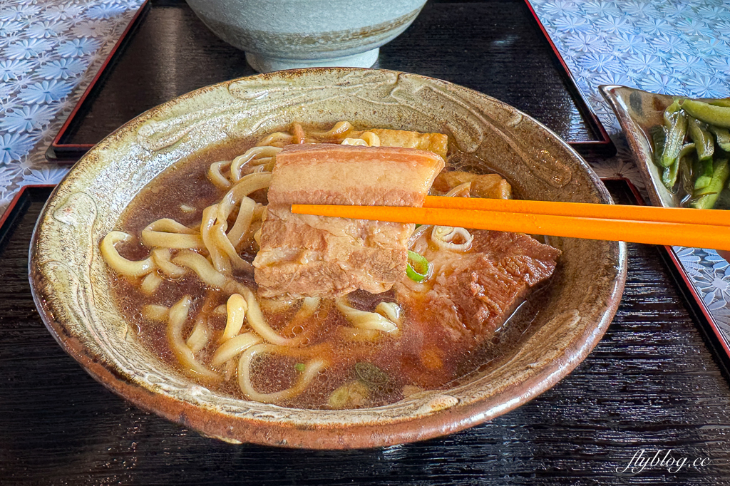 台中西區｜Aonohero 沖繩soba拉麵．日本籍老闆經營的食堂，沖繩拉麵和沖繩飯糰吃得到 @飛天璇的口袋