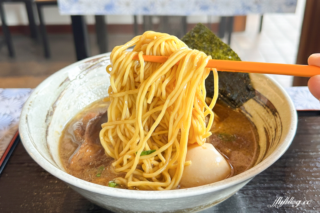 台中西區｜Aonohero 沖繩soba拉麵．日本籍老闆經營的食堂，沖繩拉麵和沖繩飯糰吃得到 @飛天璇的口袋
