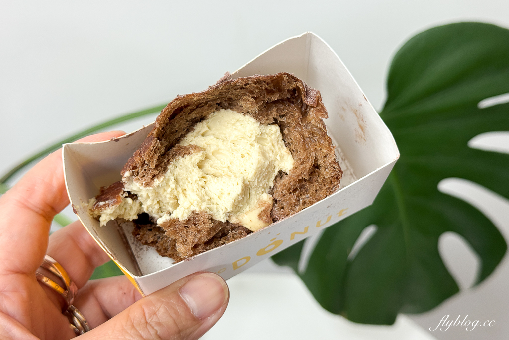 台中西屯|85度C生甜甜圈逢甲研究所.賣到半夜12點的生甜甜圈,一次開箱6種口味心得分享 @飛天璇的口袋 台中西屯|85度C生甜甜圈逢甲研究所.賣到半夜12點的生甜甜圈,一次開箱6種口味心得分享 @飛天璇的口袋