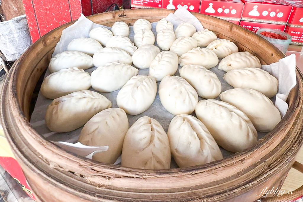 彰化鹿港｜老成珍肉包．肉包一顆20元佛心價，還有特殊的干貝包口味 @飛天璇的口袋