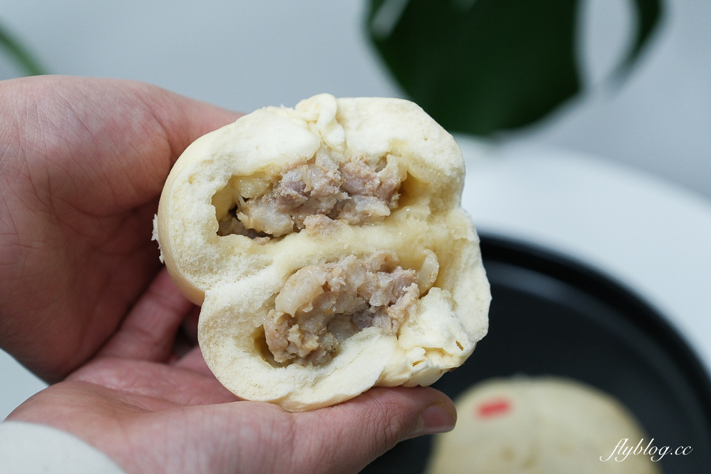 彰化鹿港|老成珍肉包.肉包一顆20元佛心價,還有特殊的干貝包口味 @飛天璇的口袋 彰化鹿港|老成珍肉包.肉包一顆20元佛心價,還有特殊的干貝包口味 @飛天璇的口袋