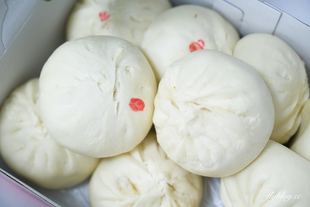 彰化鹿港|老成珍肉包.肉包一顆20元佛心價,還有特殊的干貝包口味 @飛天璇的口袋 彰化鹿港|老成珍肉包.肉包一顆20元佛心價,還有特殊的干貝包口味 @飛天璇的口袋