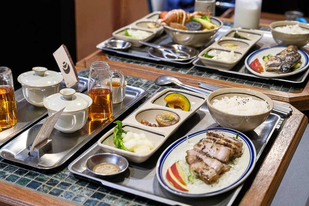 南投魚池｜日日茶室．日月潭超級隱藏版餐廳，用餐需要IG私訊訂位 @飛天璇的口袋