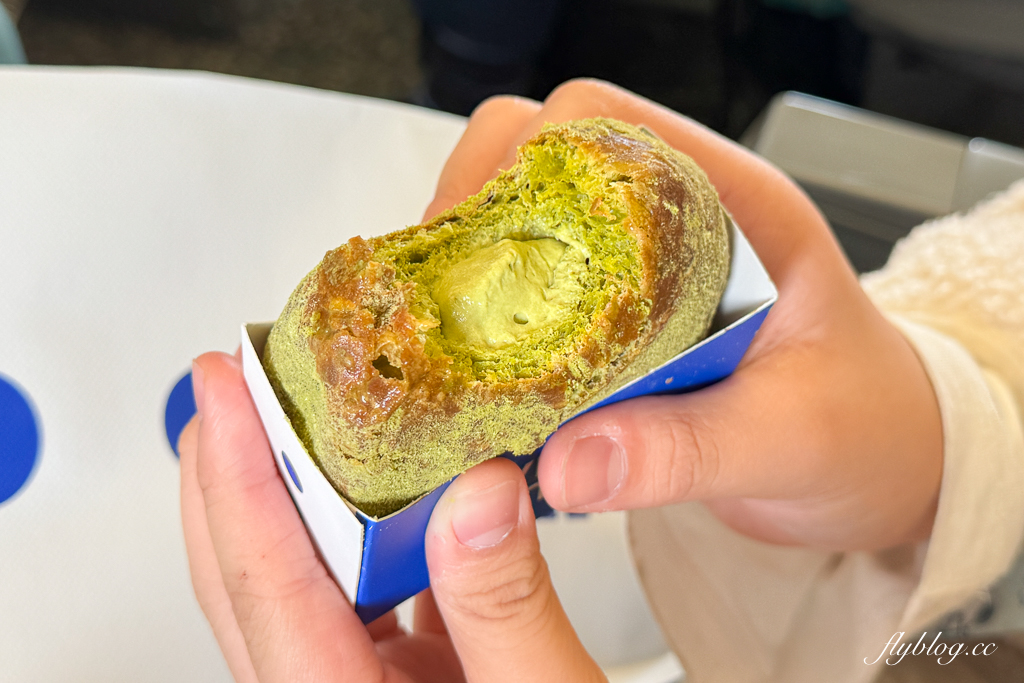 台中高鐵｜DAYKEY DONUT．台中爆紅日式生甜甜圈，台中高鐵門市伴手禮區 @飛天璇的口袋