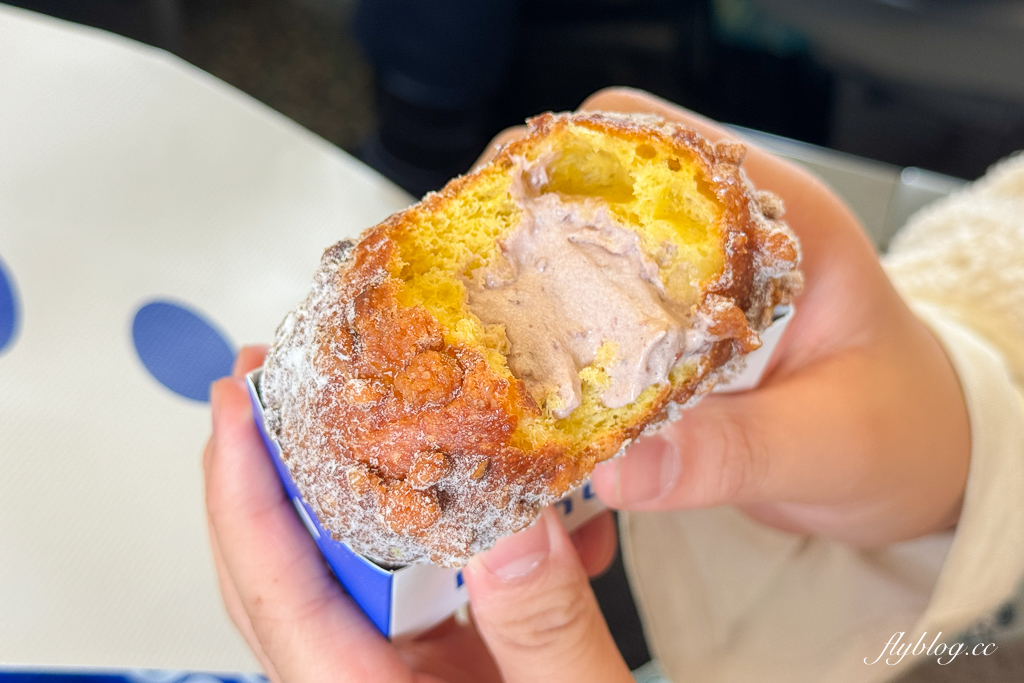 台中高鐵｜DAYKEY DONUT．台中爆紅日式生甜甜圈，台中高鐵門市伴手禮區 @飛天璇的口袋