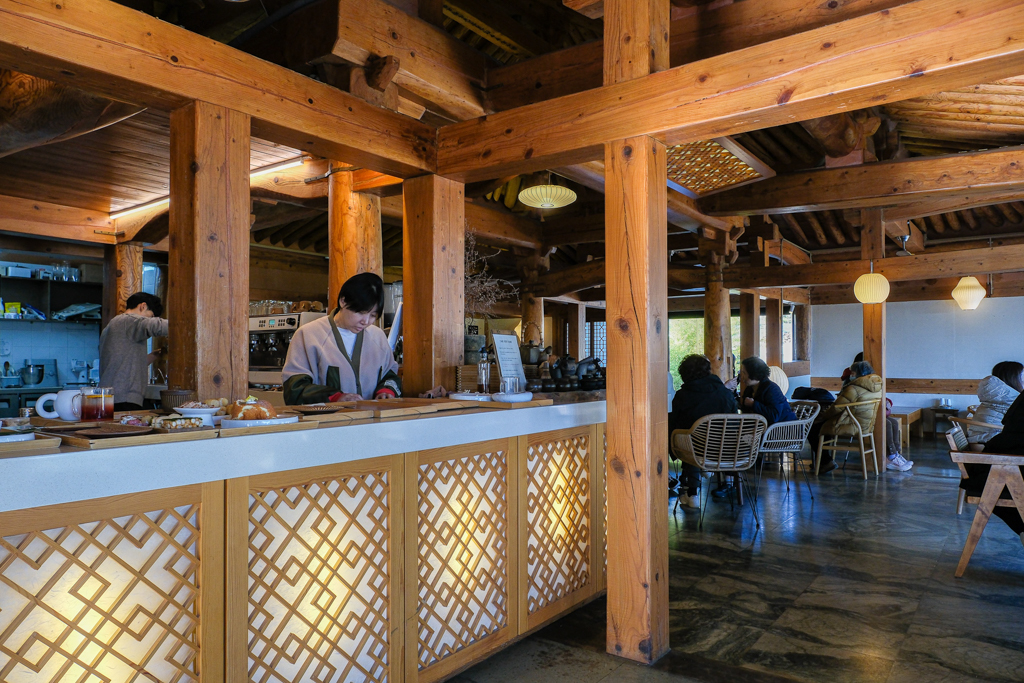 韓國釜山｜Ha:nok．機張韓屋咖啡廳，環境好拍甜點好吃 @飛天璇的口袋