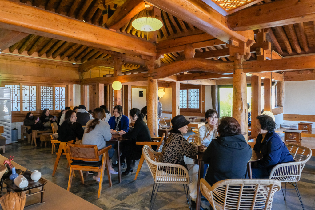 韓國釜山｜Ha:nok．機張韓屋咖啡廳，環境好拍甜點好吃 @飛天璇的口袋